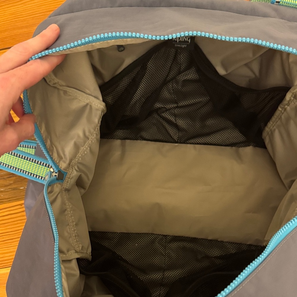 Kipling Overnight Duffle - Picture 2 of 3